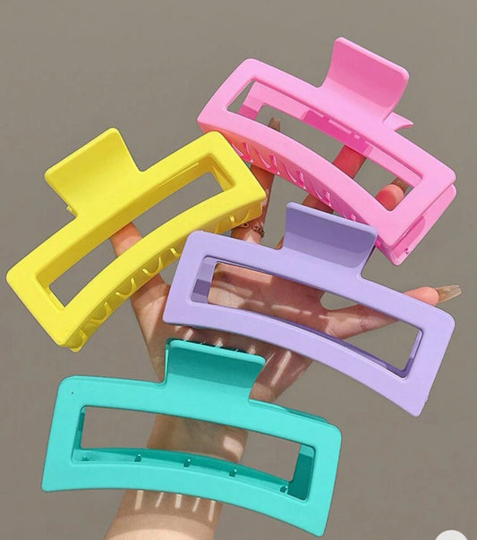 Short Vibrant Claw Clips